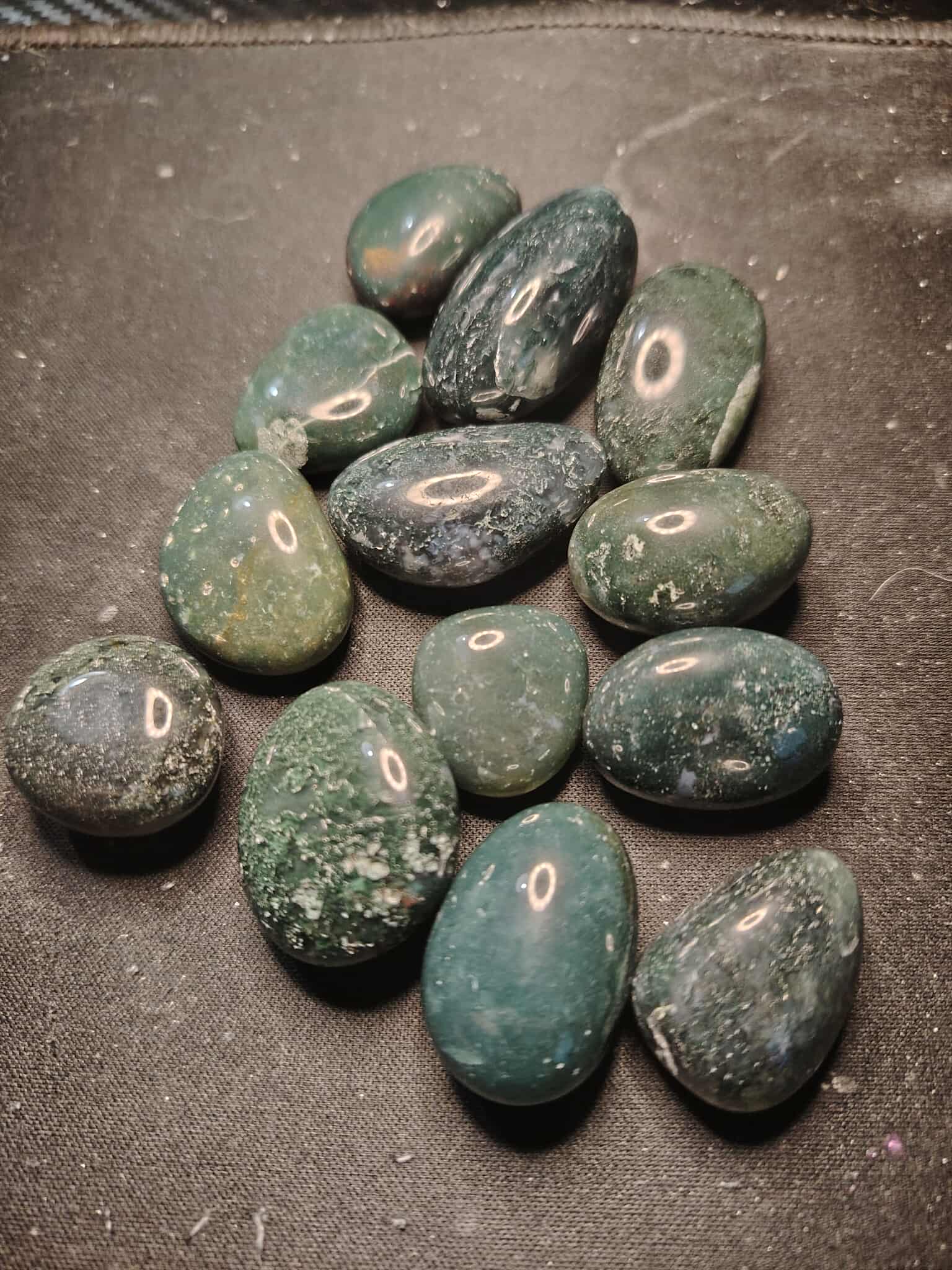 Moss Agate tumbled stones